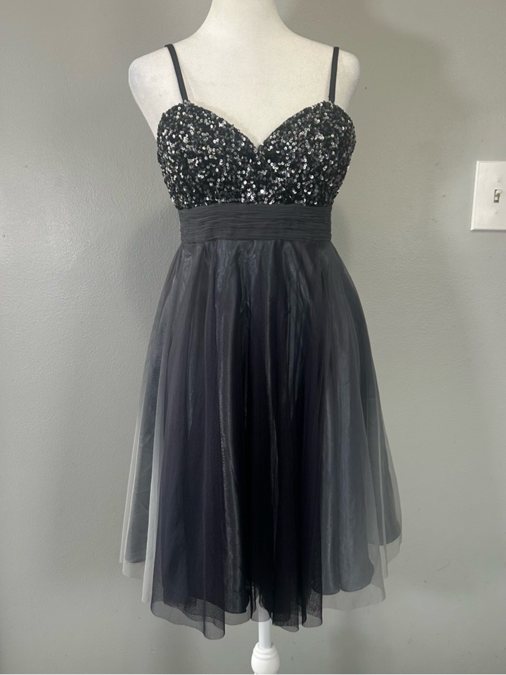 Scala Sequin Sweetheart Dress Party Cocktail Black Tie Black Gray